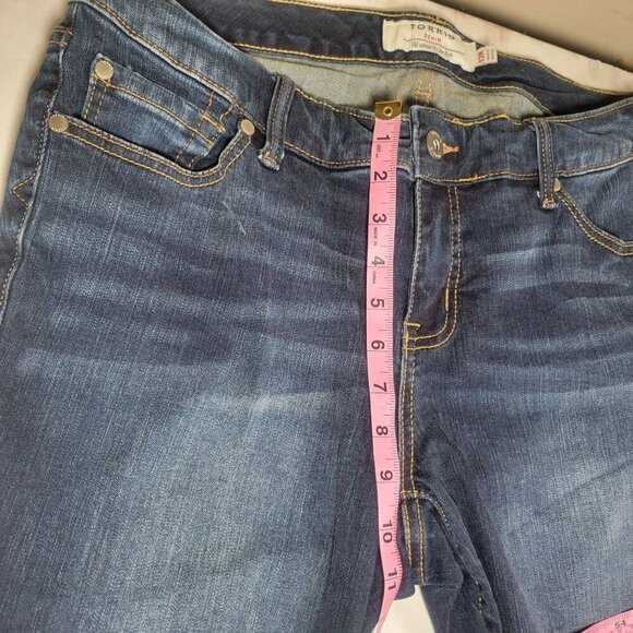 Torrid Denim Women Dark Wash Stretch Cotton Spandex Blend Flared Jeans Size 12R - Picture 5 of 7